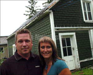 Le garage de Martin Hould et Nancy Deshaies est maintenant évalué à plus de 89 000$, ce qui fait gonfler leur facture d'assurances.